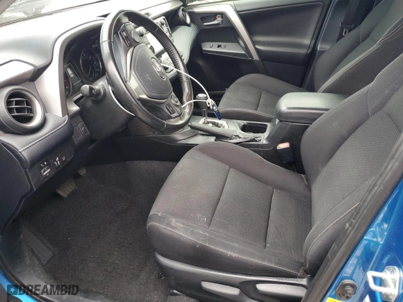2018 Toyota RAV4 XLE with VIN JTMWFREV2JJ736774, listed as a Copart auction lot 46135555 with 94,930 mi miles and Salvage Title. Bid and sale history available at carsss.com. Image 7.