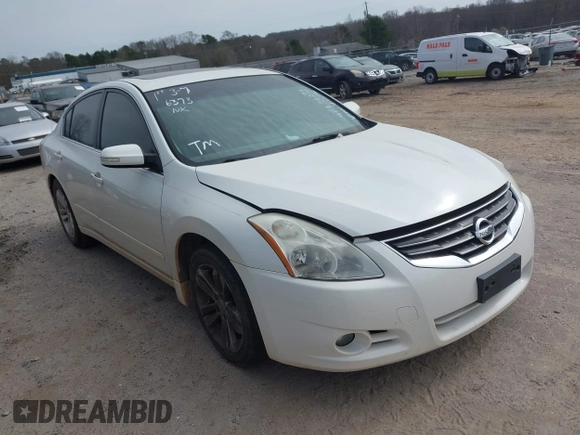 2010 Nissan Altima 3.5 SR with VIN 1N4BL2AP9AN472392, listed as a IAAI auction lot 41756373 with 225,735 mi miles. Bid and sale history available at carsss.com. Image 1.
