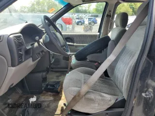 2000 Chevrolet Venture LT 1SD z VIN 1GNDX03E9YD247002, wystawiony jako Copart lot #53792904 z przebiegiem Nie podano mil oraz Szkody całkowita. Historia ofert i sprzedaży dostępna na DreamBid. Obrazek 7.