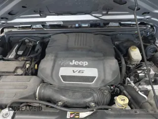 2014 Jeep Wrangler Sport with VIN 1C4AJWAG0EL173362, listed as a IAAI auction lot 42231863 with 99,321 mi miles and . Bid and sale history available at DreamBid. Image 10.