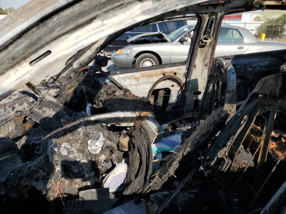 2018 Audi Q3 Premium z VIN WA1BCCFS0JR020265, wystawiony jako Copart lot #50834845 z przebiegiem Nie podano mil oraz Nie do naprawy • Non repairable. Historia ofert i sprzedaży dostępna na DreamBid. Obrazek 7.