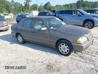 1997 Mercedes-Benz C с VIN WDBHA28E7VA496104, выставлен на аукционе IAAI как лот 42773052 с пробегом 258 692 миль миль и . История ставок и продаж доступна на DreamBid. Изображение 1.