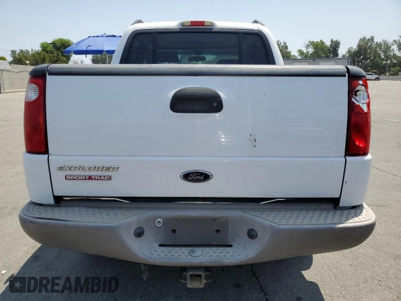 2001 Ford Explorer Sport Trac with VIN 1FMZU67E01UA22201, listed as a Copart auction lot 62529415 with 207,896 mi miles and Clean title. Bid and sale history available at DreamBid. Image 6.