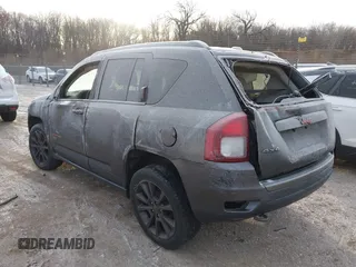 2016 Jeep Compass Sport z VIN 1C4NJDBB7GD731066, wystawiony jako IAAI lot #41242546 z przebiegiem 118 275 mil mil oraz . Historia ofert i sprzedaży dostępna na DreamBid. Obrazek 3.