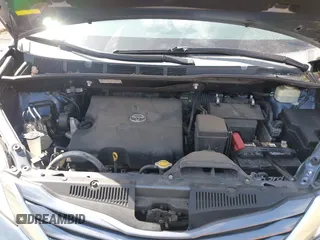 2015 Toyota Sienna LE AAS with VIN 5TDKK3DC8FS550190, listed as a IAAI auction lot 41924584 with 54,461 mi miles. Bid and sale history available at carsss.com. Image 10.