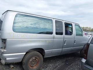 2014 Ford Econoline Passenger XL z VIN 1FBNE3BL3EDA67454, wystawiony jako IAAI lot #42186097 z przebiegiem Nie podano mil oraz . Historia ofert i sprzedaży dostępna na DreamBid. Obrazek 12.