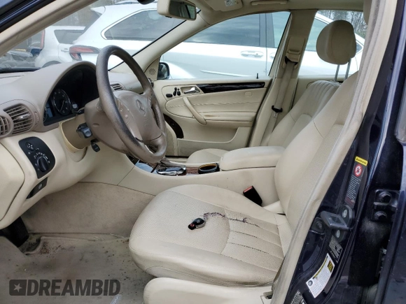 2007 Mercedes-Benz C 280 Luxury z VIN WDBRF92H87F900583, wystawiony jako Copart lot #84781174 z przebiegiem 164 003 mil mil oraz Czysty tytuł • Clean title. Historia ofert i sprzedaży dostępna na DreamBid. Obrazek 7.