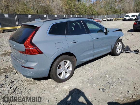 2022 Volvo XC60 Momentum z VIN YV4L12RKXN1946406, wystawiony jako Copart lot #52237725 z przebiegiem 49 629 mil mil oraz Szkoda całkowita • Salvage title. Historia ofert i sprzedaży dostępna na DreamBid. Obrazek 3.