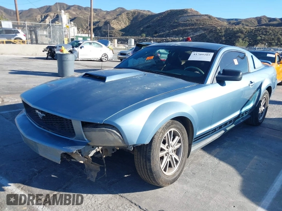 2005 Ford Mustang Deluxe with VIN 1ZVHT80N155109935, listed as a IAAI auction lot 41709205 with 150,015 mi miles and . Bid and sale history available at carsss.com. Image 2.