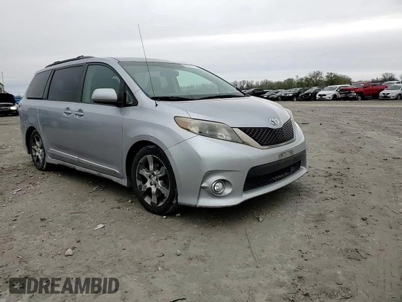 2012 Toyota Sienna SE z VIN 5TDXK3DC9CS222519, wystawiony jako Copart lot #50948145 z przebiegiem 245 553 mil mil oraz Szkoda całkowita • Salvage title. Historia ofert i sprzedaży dostępna na DreamBid. Obrazek 12.