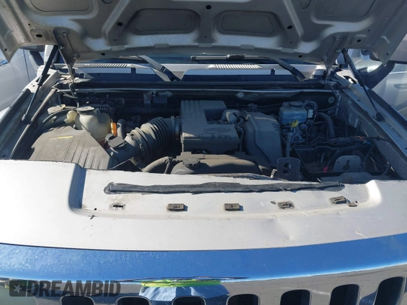 2006 Hummer H3 with VIN 5GTDN136468296894, listed as a IAAI auction lot 41053310 with 1 mi miles. Bid and sale history available at carsss.com. Image 10.