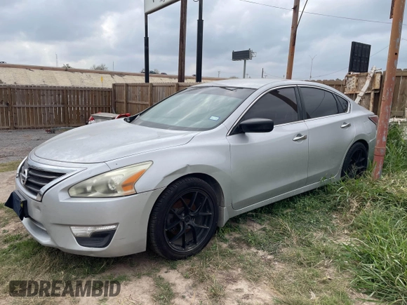 2015 Nissan Altima S with VIN 1N4AL3AP7FN348629, listed as a IAAI auction lot 41723798 with 283,642 mi miles and . Bid and sale history available at DreamBid. Image 2.