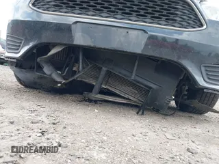 2018 Ford Focus SE с VIN 1FADP3FE5JL318316, выставлен на аукционе IAAI как лот 42612295 с пробегом 95 288 миль миль и . История ставок и продаж доступна на DreamBid. Изображение 17.