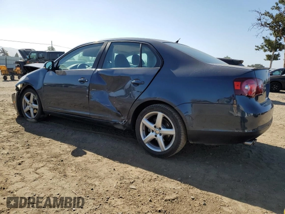 2010 Volkswagen Jetta Limited Edition with VIN 3VWAZ7AJ1AM119889, listed as a Copart auction lot 60680275 with 90,778 mi miles and Salvage title. Bid and sale history available at DreamBid. Image 2.