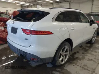 2019 Jaguar F-Pace 25t Premium z VIN SADCJ2FX5KA615736, wystawiony jako IAAI lot #41495039 z przebiegiem 83 778 mil mil oraz . Historia ofert i sprzedaży dostępna na DreamBid. Obrazek 4.