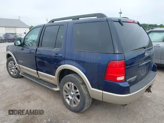 2005 Ford Explorer Eddie Bauer z VIN 1FMDU74K85UB09943, wystawiony jako IAAI lot #42337325 z przebiegiem 252 668 mil mil oraz . Historia ofert i sprzedaży dostępna na DreamBid. Obrazek 3.