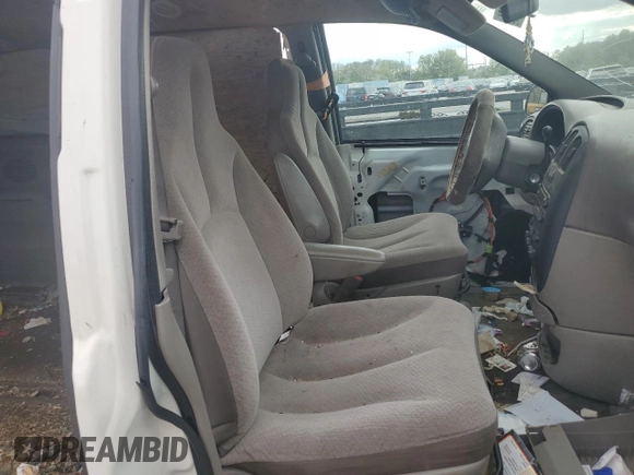 2003 Dodge Caravan Sport with VIN 2D4GP44RX3R380035, listed as a Copart auction lot 73390974 with 0 mi miles and Salvage Title. Bid and sale history available at carsss.com. Image 7.