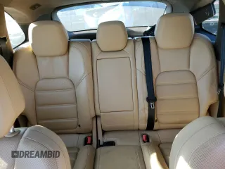 2016 Porsche Cayenne Turbo с VIN WP1AC2A21GLA89382, выставлен на аукционе Copart как лот 73531314 с пробегом 93 378 миль миль и Списание • Salvage title. История ставок и продаж доступна на DreamBid. Изображение 10.