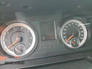 2020 Ram 1500 Tradesman z VIN 3C6JR6DT6LG144032, wystawiony jako Copart lot #76073334 z przebiegiem 73 342 mil mil oraz Nie do naprawy • Non repairable. Historia ofert i sprzedaży dostępna na DreamBid. Obrazek 9.