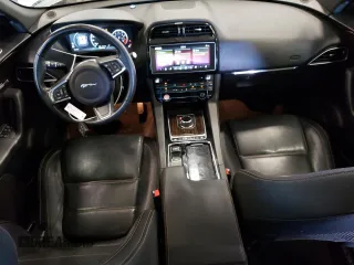 2018 Jaguar F-Pace 35t Prestige with VIN SADCK2EV7JA252724, listed as a Copart auction lot 71237194 with 50,582 mi miles and Salvage title. Bid and sale history available at DreamBid. Image 8.