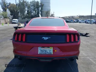 2016 Ford Mustang EcoBoost z VIN 1FA6P8THXG5252914, wystawiony jako IAAI lot #42184803 z przebiegiem 132 973 mil mil oraz . Historia ofert i sprzedaży dostępna na DreamBid. Obrazek 17.