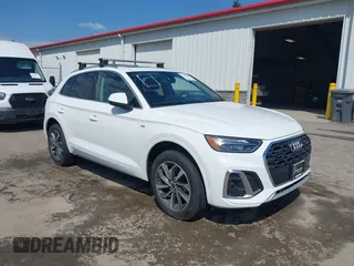 2022 Audi Q5 S line Premium Plus with VIN WA1EAAFY9N2112369, listed as a IAAI auction lot 42085322 with 1 mi miles. Bid and sale history available at carsss.com. Image 1.