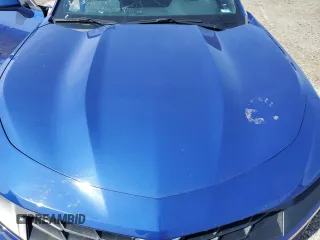 2021 Chevrolet Camaro 1LT z VIN 1G1FB1RX2M0142472, wystawiony jako Copart lot #45917275 z przebiegiem Nie podano mil oraz Szkoda całkowita • Salvage title. Historia ofert i sprzedaży dostępna na DreamBid. Obrazek 12.