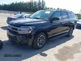2024 Ford Expedition Max XLT z VIN 1FMJK1J88REA19268, wystawiony jako IAAI lot #42531915 z przebiegiem 34 917 mil mil oraz . Historia ofert i sprzedaży dostępna na DreamBid. Obrazek 2.