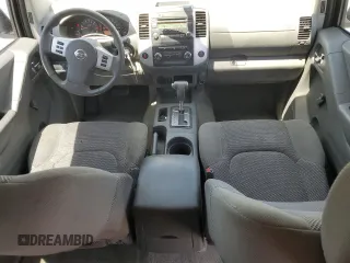 2015 Nissan Frontier SV z VIN 1N6AD0ER4FN724041, wystawiony jako Copart lot #61974815 z przebiegiem 73 353 mil mil oraz Szkoda całkowita • Salvage title. Historia ofert i sprzedaży dostępna na DreamBid. Obrazek 8.