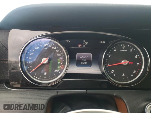 2018 Mercedes-Benz E 400 z VIN WDD1K6FB7JF053907, wystawiony jako Copart lot #49789705 z przebiegiem 67 807 mil mil oraz Czysty tytuł • Clean title. Historia ofert i sprzedaży dostępna na DreamBid. Obrazek 9.