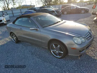 2007 Mercedes-Benz CLK 350 with VIN WDBTK56G47T074702, listed as a Copart auction lot 82407784 with Not Provided miles and Non Repairable. Bid and sale history available at DreamBid. Image 4.