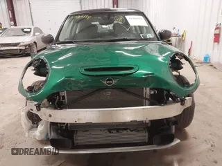 2020 MINI Hardtop Cooper S z VIN WMWXR5C01L2L36999, wystawiony jako IAAI lot #41404558 z przebiegiem 24 930 mil mil oraz . Historia ofert i sprzedaży dostępna na DreamBid. Obrazek 6.
