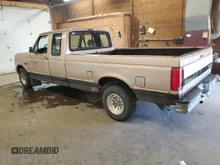 1993 Ford F-150 with VIN 1FTEX15NXPKB04599, listed as a Copart auction lot 56181044 with 212,148 mi miles and Clean Title. Bid and sale history available at carsss.com. Image 2.