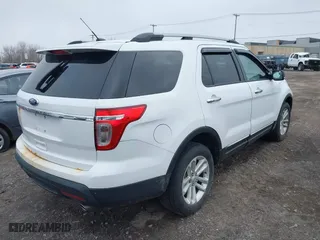2014 Ford Explorer XLT with VIN 1FM5K8D87EGB54228, listed as a IAAI auction lot 41982245 with 172,827 mi miles. Bid and sale history available at carsss.com. Image 4.