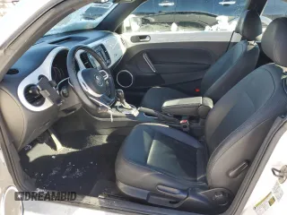 2013 Volkswagen Beetle 2.5L with VIN 3VWJP7AT9DM687870, listed as a Copart auction lot 87934875 with 91,557 mi miles and Salvage Title. Bid and sale history available at DreamBid. Image 7.