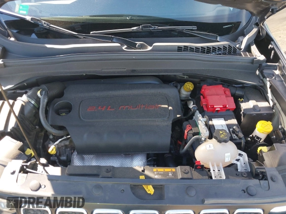 2019 Jeep Renegade Latitude z VIN ZACNJBBB4KPK59713, wystawiony jako IAAI lot #41878767 z przebiegiem 28 677 mil mil oraz . Historia ofert i sprzedaży dostępna na DreamBid. Obrazek 10.