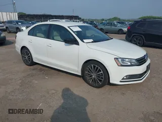 2016 Volkswagen Jetta Sport z VIN 3VWD17AJ2GM268762, wystawiony jako IAAI lot #42503573 z przebiegiem 186 207 mil mil oraz . Historia ofert i sprzedaży dostępna na DreamBid. Obrazek 1.