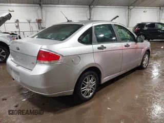 2010 Ford Focus SE with VIN 1FAHP3FN7AW137685, listed as a IAAI auction lot 41427515 with 162,053 mi miles. Bid and sale history available at carsss.com. Image 4.