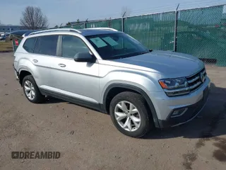 2018 Volkswagen Atlas 3.6L V6 SEL with VIN 1V2MR2CA0JC579951, listed as a IAAI auction lot 41780339 with 149,968 mi miles. Bid and sale history available at carsss.com. Image 1.