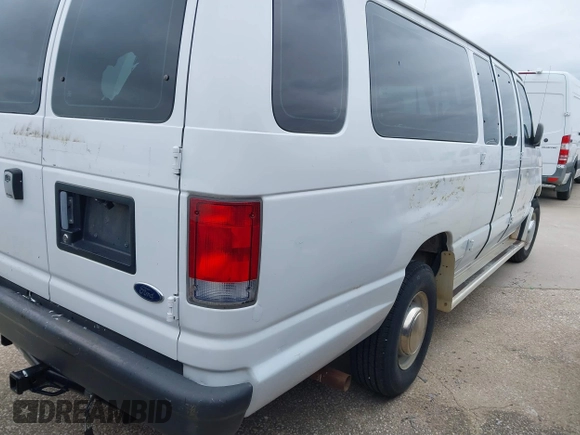 1999 Ford Econoline Passenger XL с VIN 1FBSS31L3XHA28629, выставлен на аукционе IAAI как лот 41497952 с пробегом 140 409 миль миль и . История ставок и продаж доступна на DreamBid. Изображение 4.