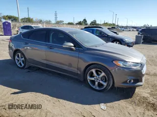 2013 Ford Fusion SE with VIN 3FA6P0H75DR295311, listed as a Copart auction lot 44640055 with 131,964 mi miles and Clean Title. Bid and sale history available at DreamBid. Image 4.