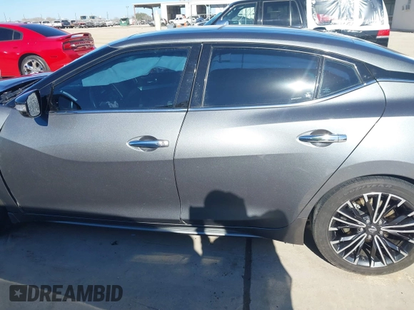 2018 Nissan Maxima SV with VIN 1N4AA6AP1JC370119, listed as a IAAI auction lot 41419190 with 119,881 mi miles. Bid and sale history available at carsss.com. Image 14.