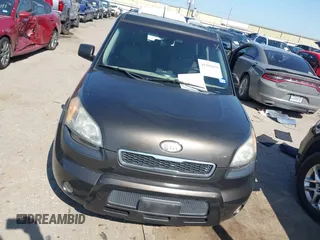 2011 Kia Soul + with VIN KNDJT2A28B7292286, listed as a IAAI auction lot 41999479 with 100,693 mi miles. Bid and sale history available at carsss.com. Image 12.