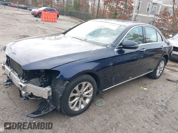 2019 Mercedes-Benz E-Class E 300 with VIN WDDZF4KB6KA531167, listed as a IAAI auction lot 41355270 with 54,611 mi miles. Bid and sale history available at carsss.com. Image 2.