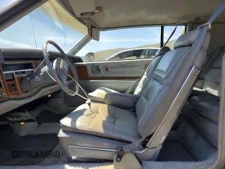 1980 Cadillac Eldorado z VIN 6L578AE609480, wystawiony jako Copart lot #58422345 z przebiegiem 85 604 mil mil oraz Tytuł czysty. Historia ofert i sprzedaży dostępna na DreamBid. Obrazek 7.