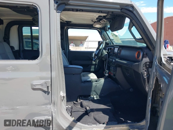 2021 Jeep Gladiator Mojave with VIN 1C6JJTEG8ML515686, listed as a IAAI auction lot 42217590 with 38,506 mi miles and . Bid and sale history available at DreamBid. Image 5.