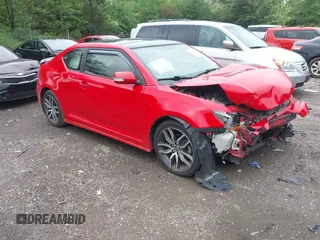 2016 Scion tC z VIN JTKJF5C74GJ023450, wystawiony jako IAAI lot #42091587 z przebiegiem 79 761 mil mil oraz . Historia ofert i sprzedaży dostępna na DreamBid. Obrazek 1.