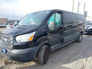 2018 Ford Transit Passenger XL z VIN 1FBZX2YM5JKA57441, wystawiony jako IAAI lot #41257346 z przebiegiem 71 702 mil mil oraz . Historia ofert i sprzedaży dostępna na DreamBid. Obrazek 2.