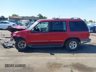 2001 Ford Explorer XLT z VIN 1FMDU73E51ZA06701, wystawiony jako IAAI lot #42379931 z przebiegiem 211 904 mil mil oraz . Historia ofert i sprzedaży dostępna na DreamBid. Obrazek 15.