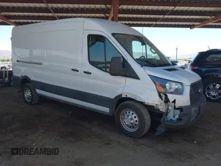 2024 Ford Transit Cargo with VIN 1FTBR2C89RKA72246, listed as a IAAI auction lot 42825267 with 117,990 mi miles and . Bid and sale history available at DreamBid. Image 1.
